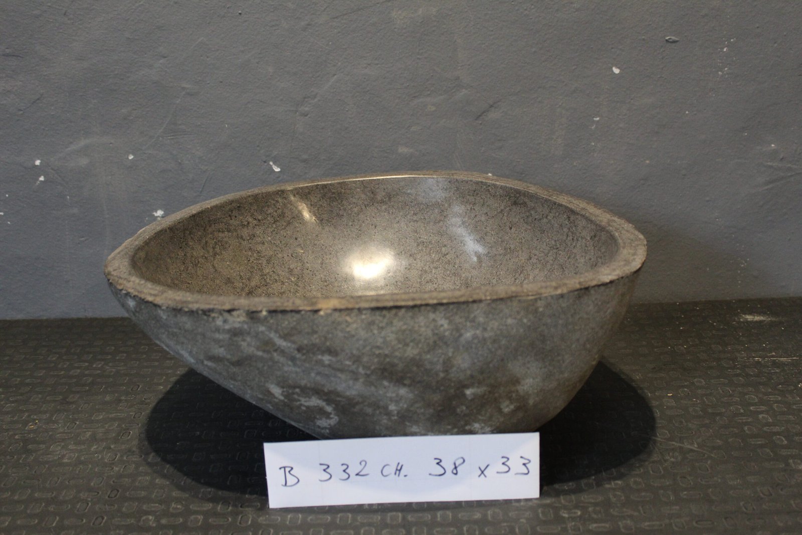 Bacha Piedra de Río de Indonesia 332ch